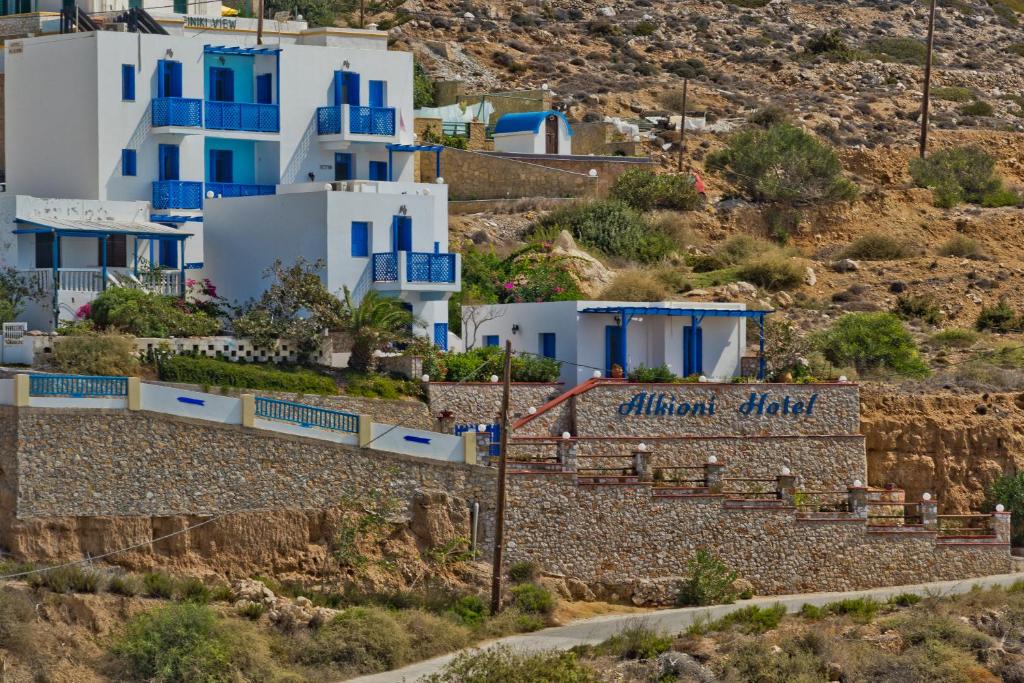 Alkioni Hotel in Karpathos Finiki