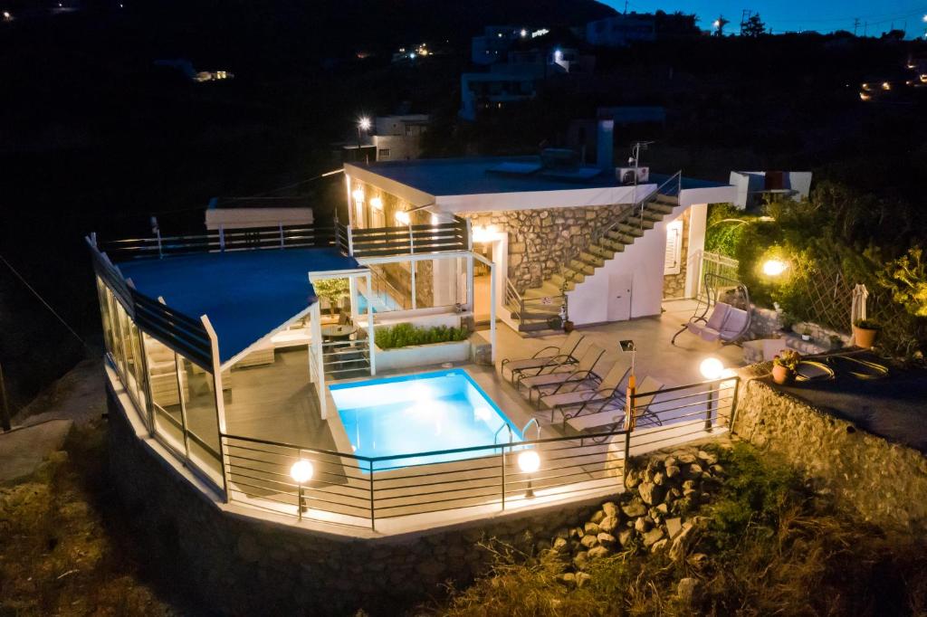Serenity Villa in Amoopi Karpathos